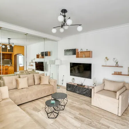 Apartment Azure Seaside Living - Lambi *