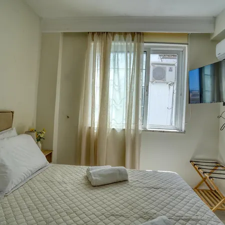 Apartment Azure Seaside Living - Lambi *